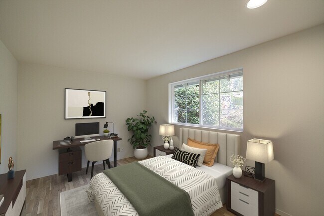 Building Photo - 4Bd/2.5Ba Clyde Hill Home