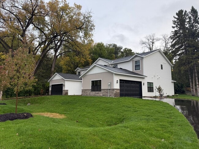 Building Photo - 3500-3504 W 90th St