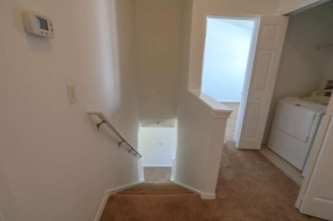 Building Photo - Spacious 2 Bedroom, 2 1/2 Bath Townhome in...