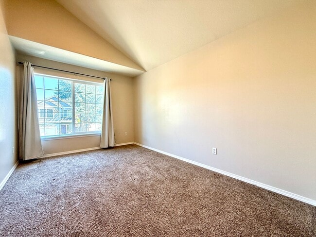 Building Photo - Updated Craftsman on Corner Lot in Aloha~ ...