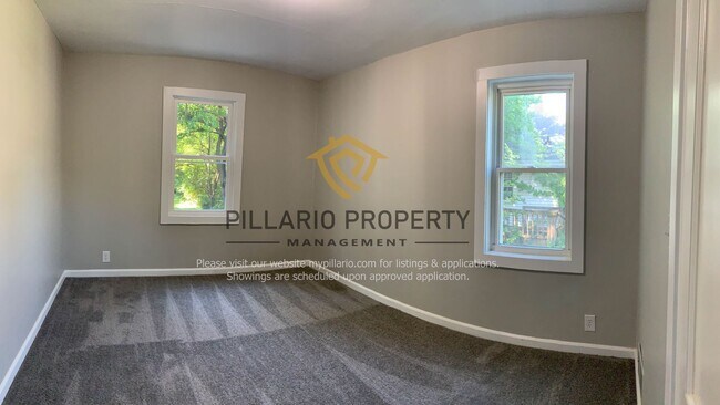 Building Photo - Newly Updated, 4 Bedroom  2 Bathroom Home ...