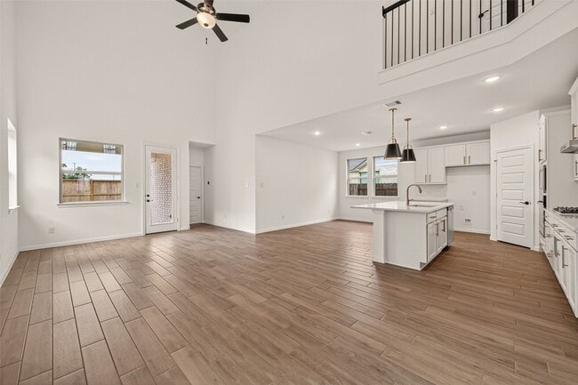 Building Photo - 7327 Blue Gentiana Ln