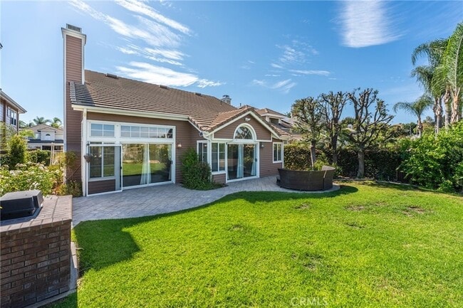 Building Photo - 6430 Regents Ct