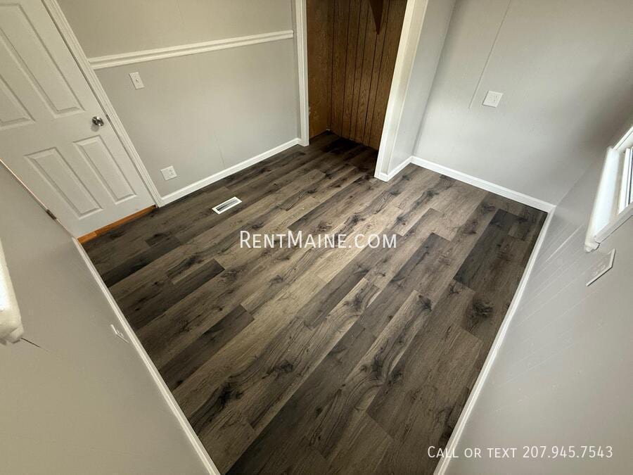 Building Photo - 799 Stillwater Ave