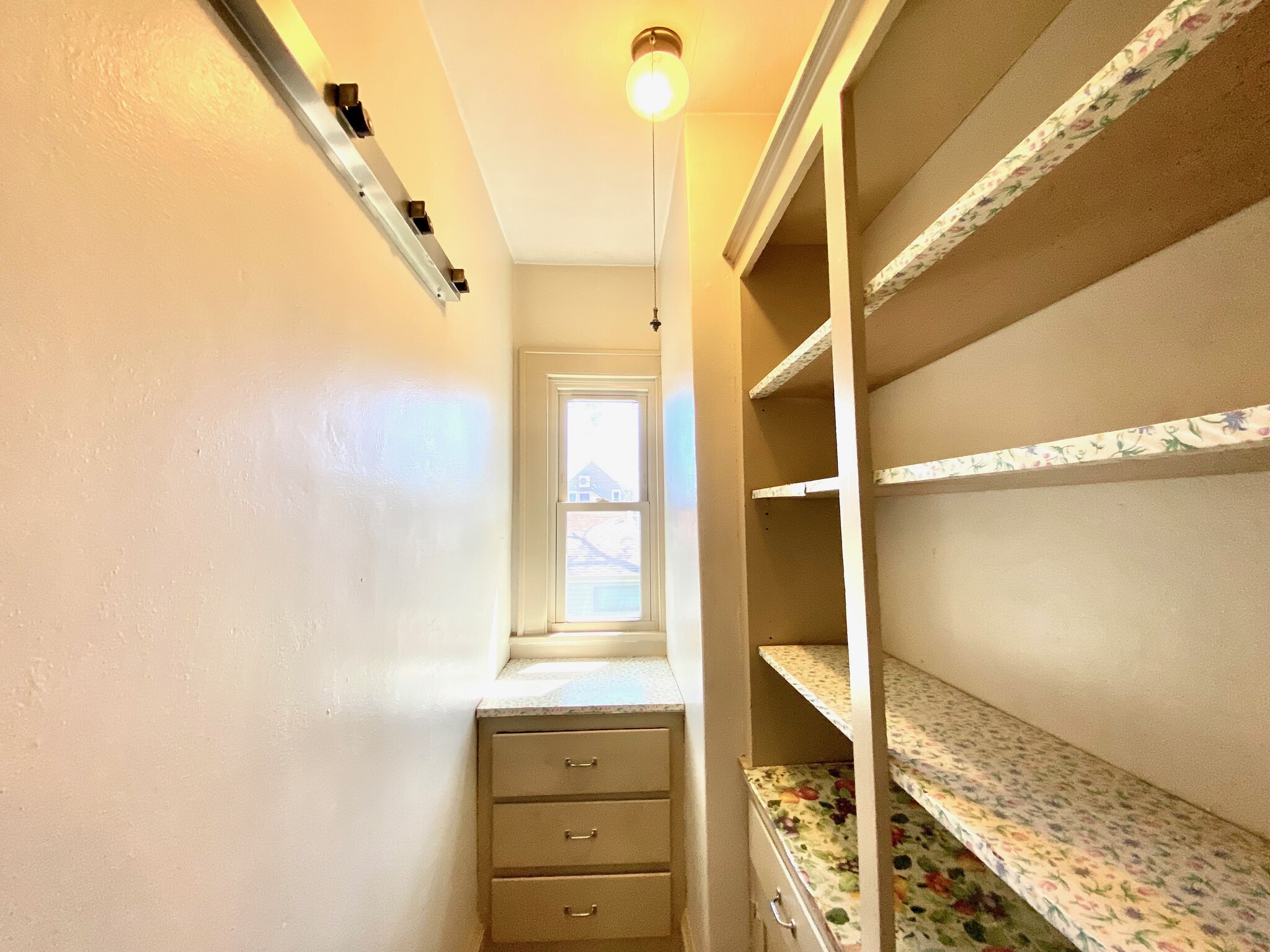 Building Photo - 3914 S 1st St