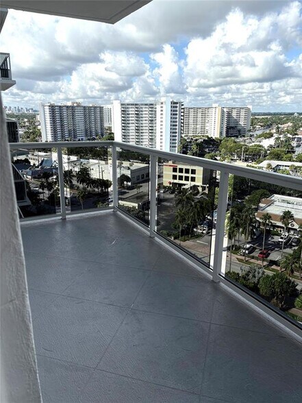 Primary Photo - 3700 Galt Ocean Dr