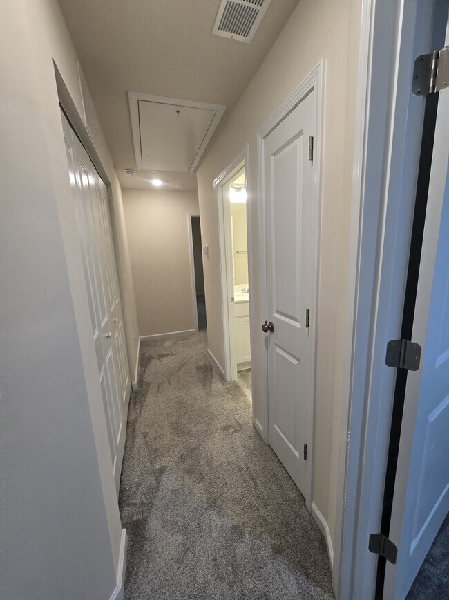 Building Photo - 4028 Beckton Trl