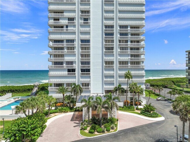 Building Photo - 9960 S Ocean Dr