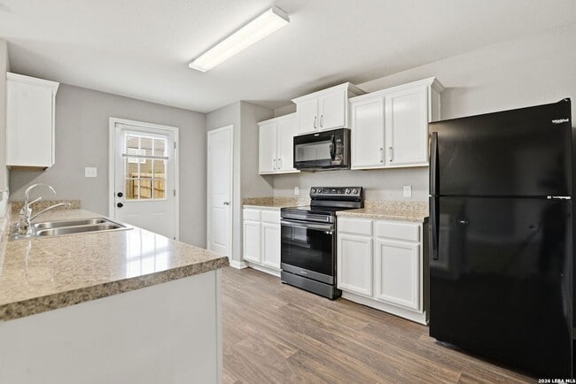 Building Photo - 6747 Sabinal