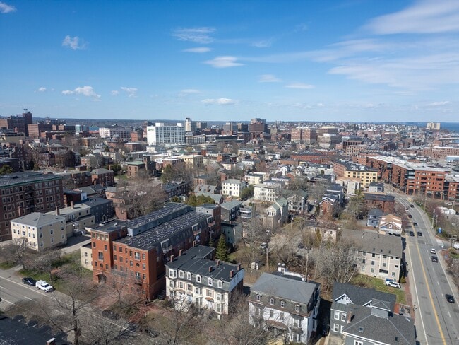 Building Photo - 35 State St