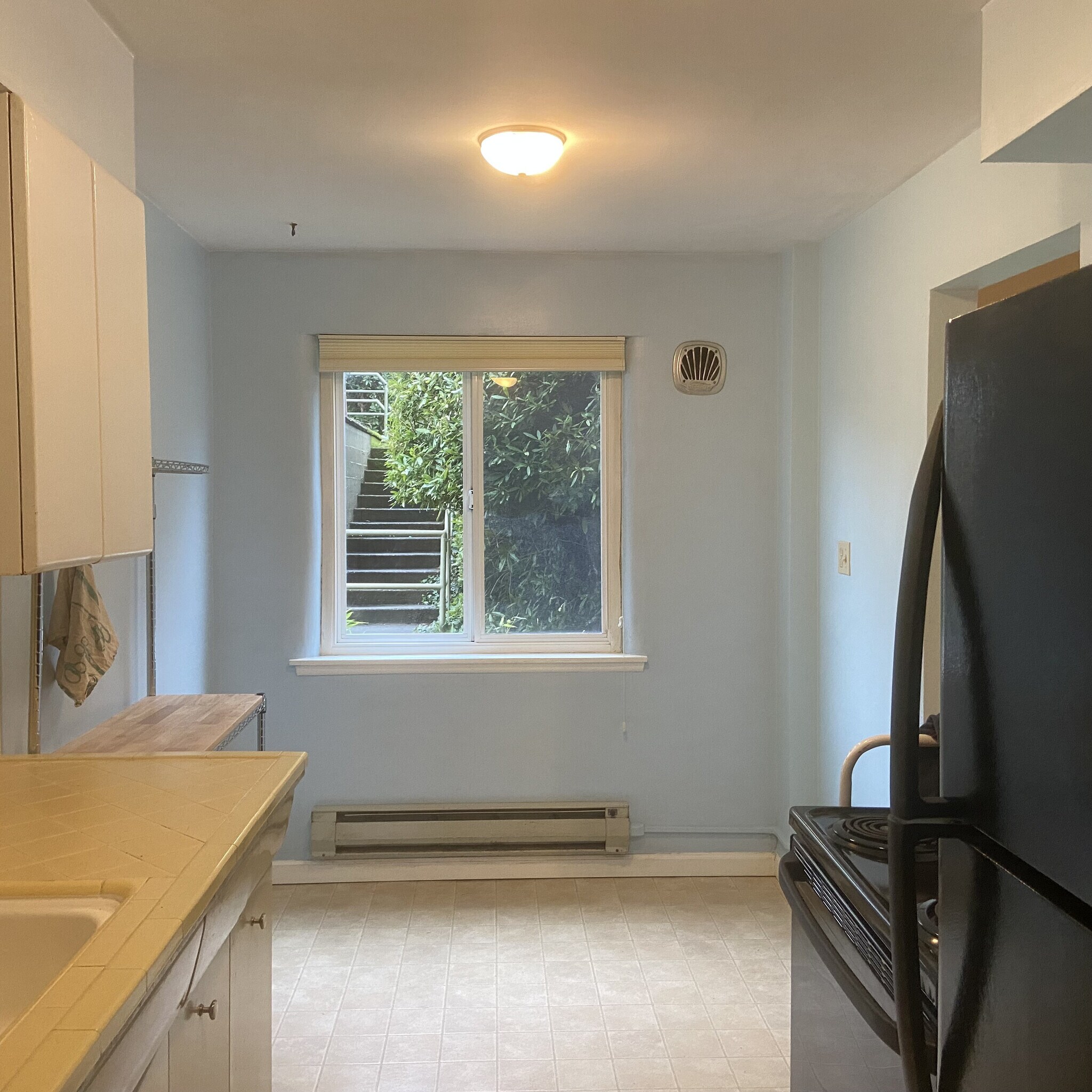 Building Photo - 4705 40th Ave NE
