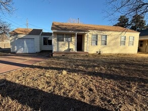 Building Photo - 3106 SW 10th Ave