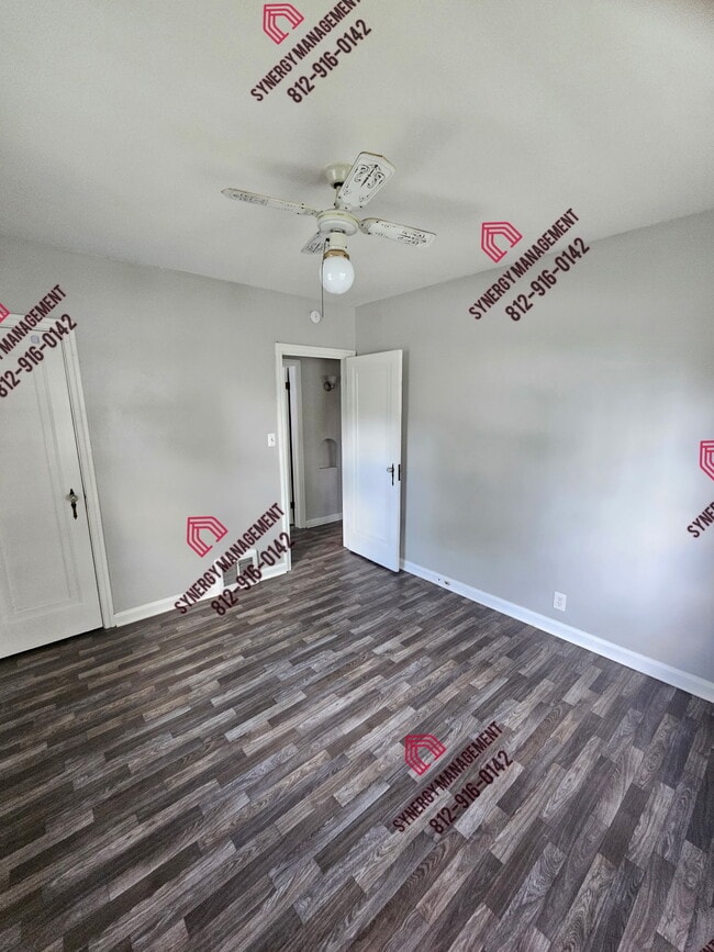 Building Photo - 731 Bayard Park Dr