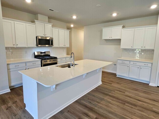 Building Photo - Bell Farm Community - 3BR / 2BA + Garage