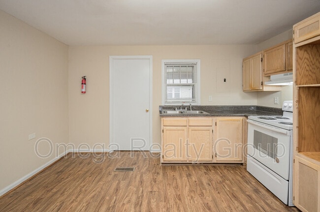 Building Photo - 1586 Arcade Terrace