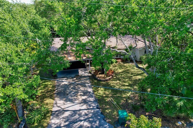 Building Photo - 6767 SW 154th St