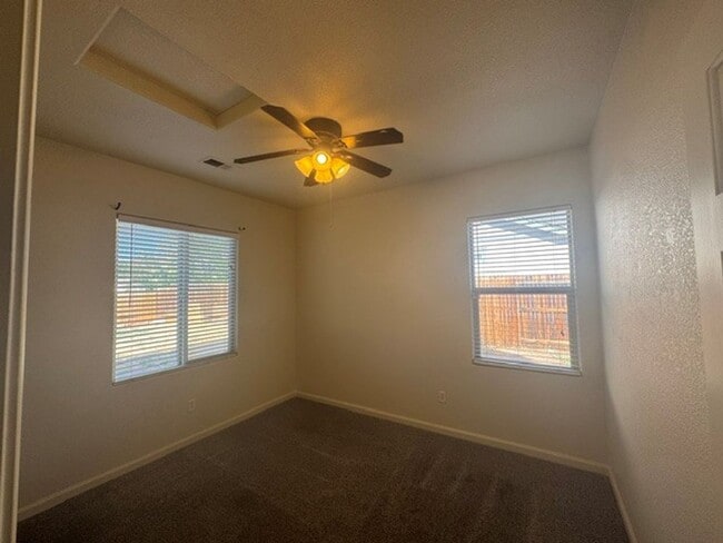 Building Photo - 4 Bedroom 3 Bath Two Story Home, New Flooring, New Interior Paint
