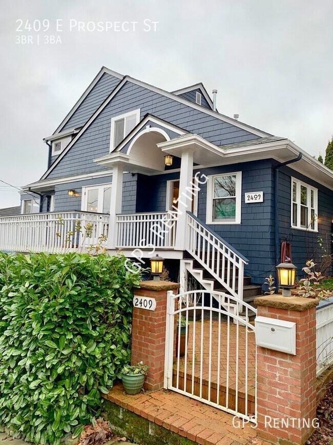 Montlake Area! Updated Craftsman with Lak... 2409 E Prospect St