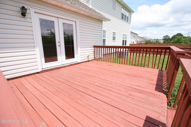 Building Photo - 108 Chastain Dr
