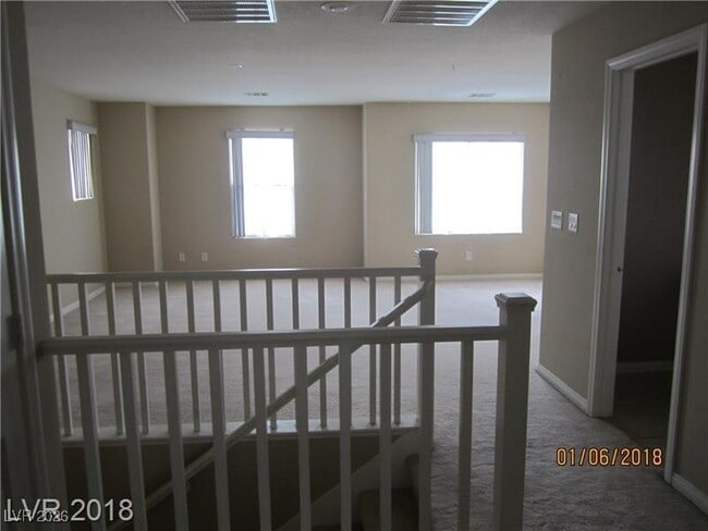 Building Photo - 8328 Crown Peak Ave