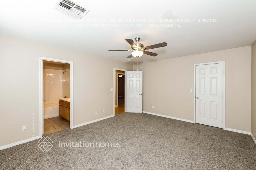 Building Photo - 7208 Dicentra Rd