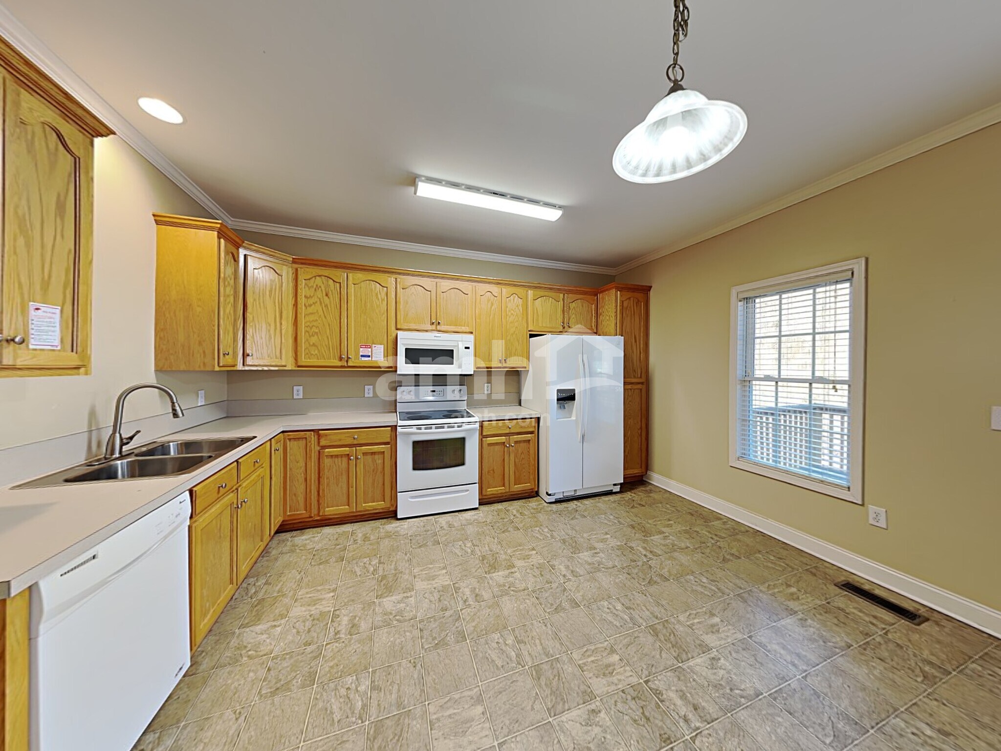 Building Photo - 24 Lakewood Ct NW