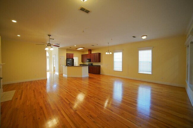 Building Photo - 1155 Sandler Ridge Rd