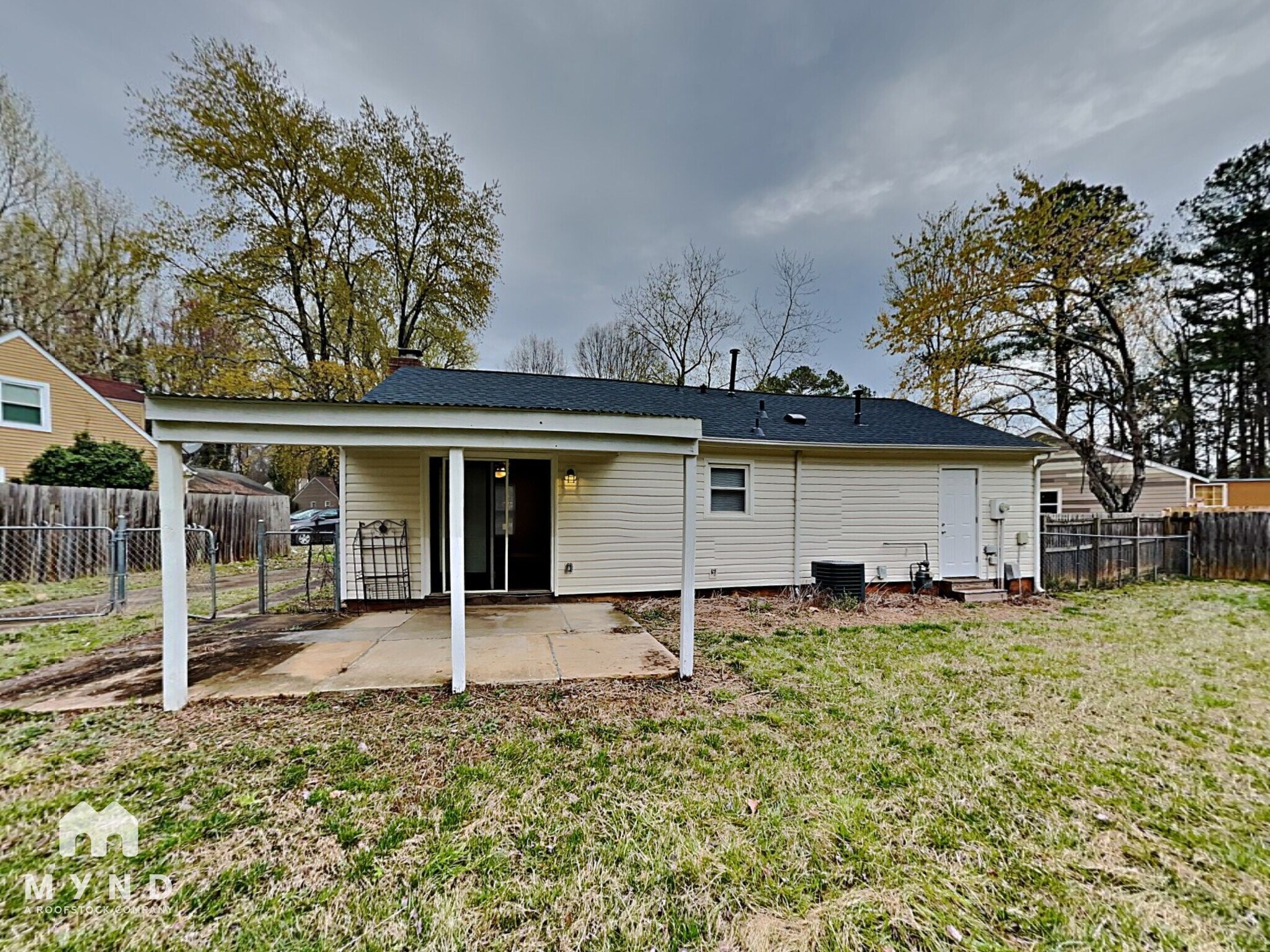 Building Photo - 6202 Blue Jay Ln