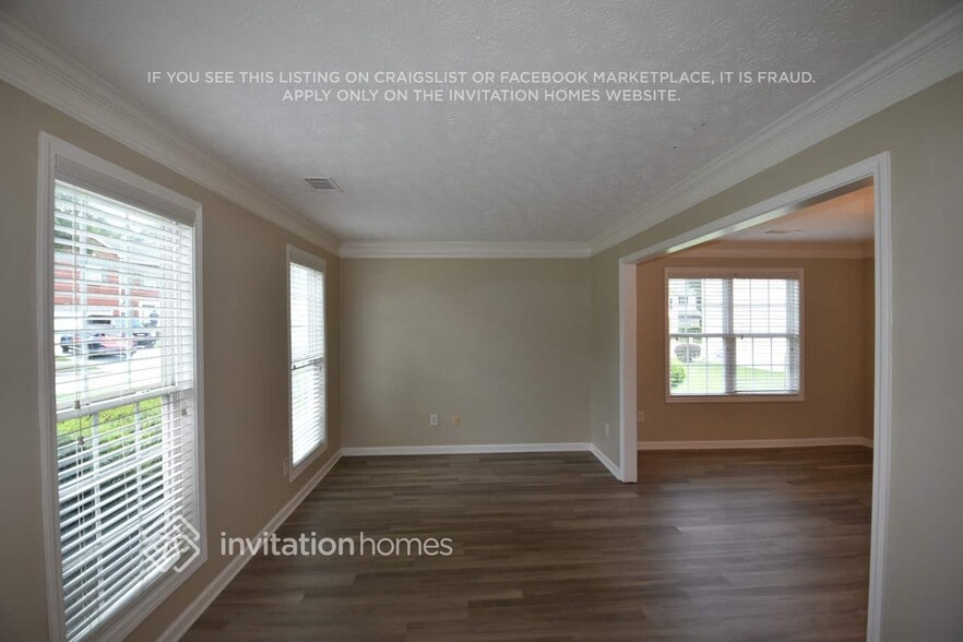 Building Photo - 3019 Rusticwood Dr SW