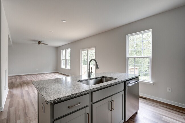 Building Photo - 317 Northfield Hts Ln