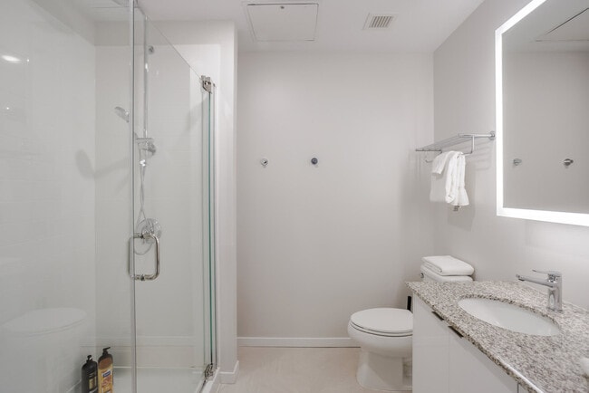 Building Photo - 9-JAN-JAN E 4th St