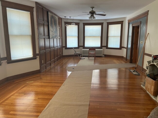 Building Photo - 251 Sherman Ave