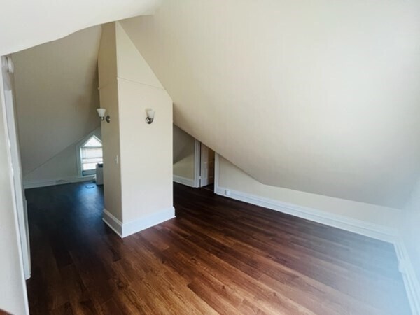 Building Photo - 44 Dartmouth St