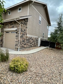 Private Garage and Exterior Entrance - 6043 S Little River Way