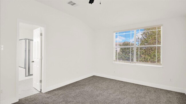 Building Photo - 641 Fort Thomas Pl