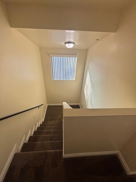 Building Photo - 430 E 118th St