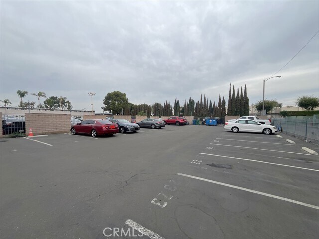 Building Photo - 12926 Doty Ave