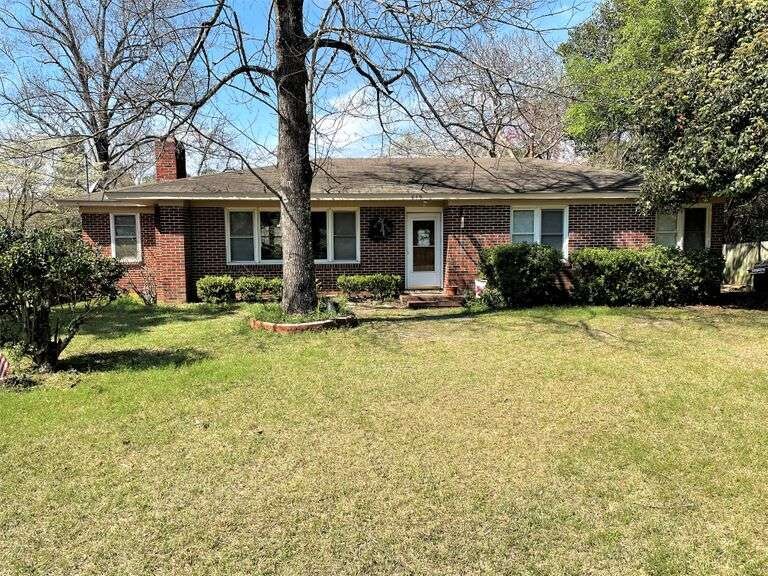 Primary Photo - 849 Prosperity Dr
