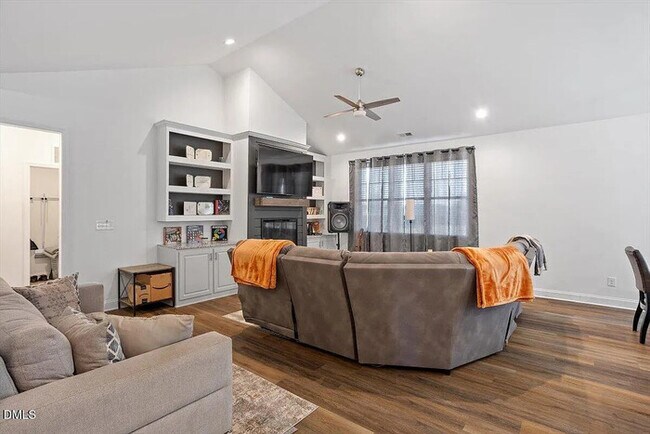 Building Photo - Earn Wealth While Leasing – Like a Homeowner – Lease to Own