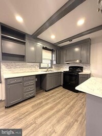 Building Photo - 17727 Crest Dr