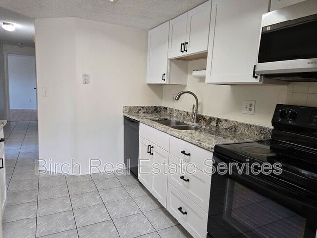 Building Photo - 133 Sabal Ct