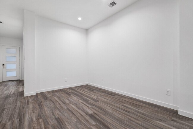 Building Photo - 13329 Big Sky Ct