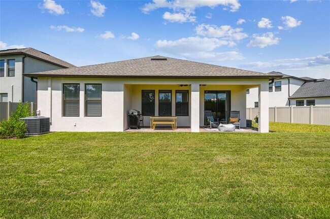 Building Photo - 9571 Little Bluestem Dr