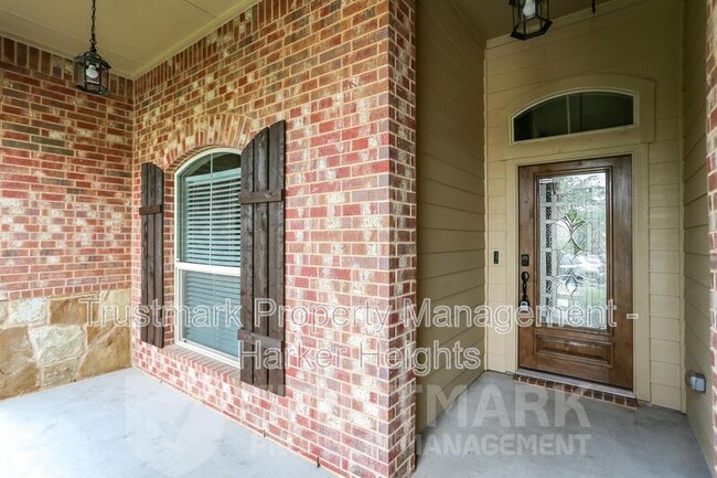 Building Photo - 5610 Fenton Ln