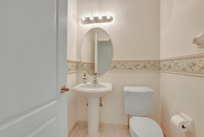 Building Photo - 4893 NW 59th Ct