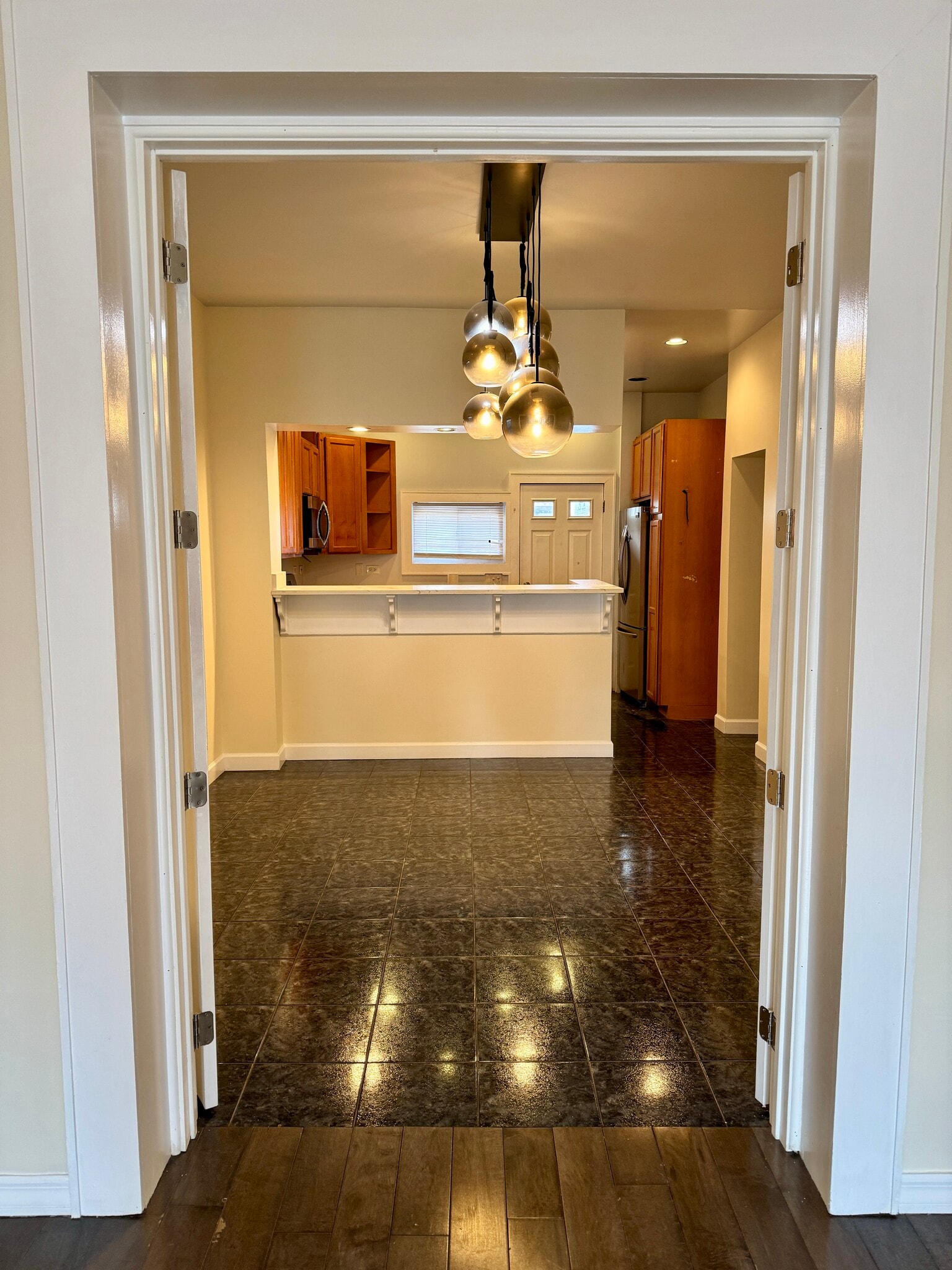 Building Photo - 1714 N Troy St