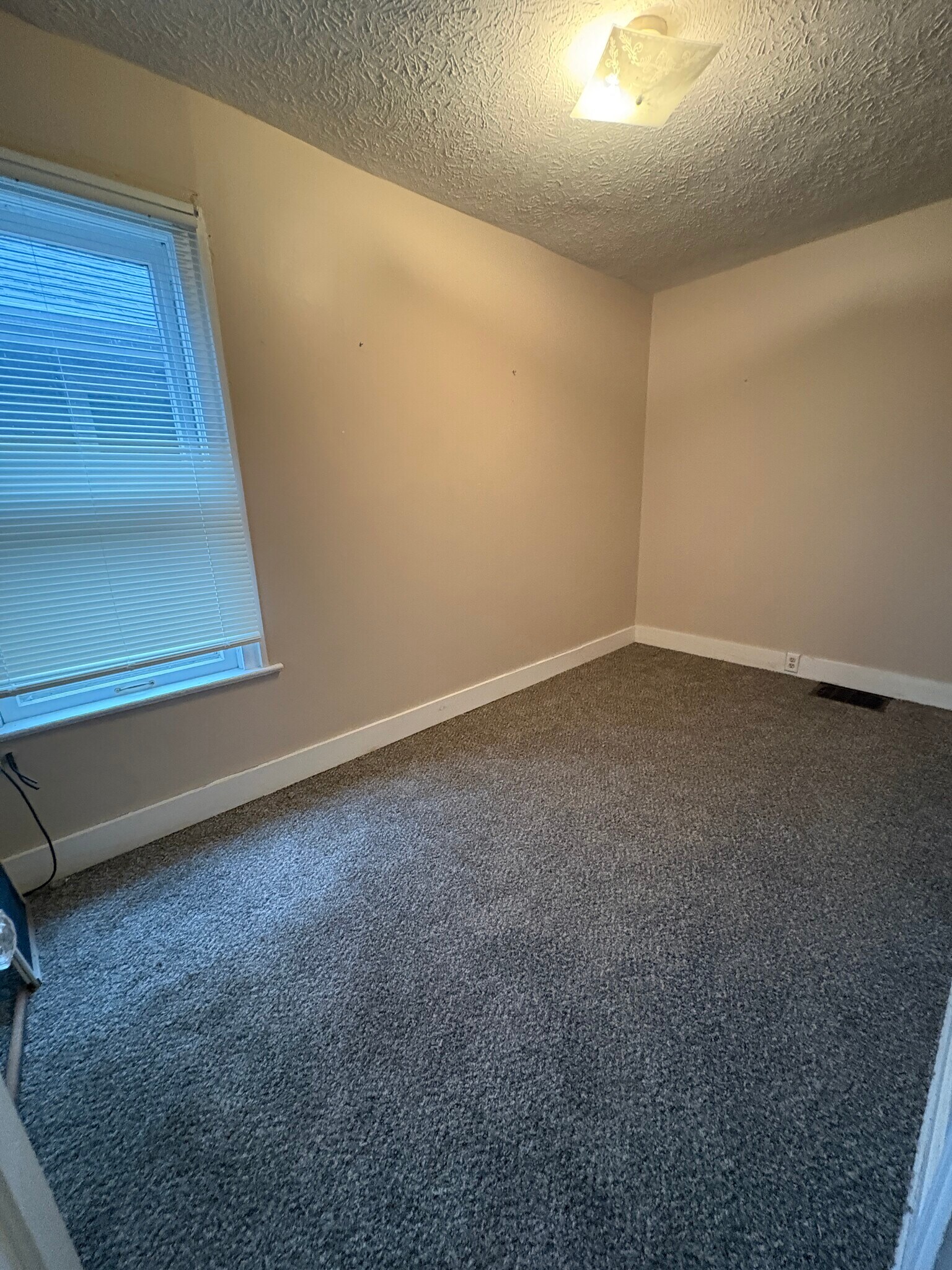 Building Photo - 1423 Marcy St