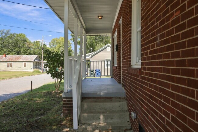 Building Photo - 517 McKinley Ave
