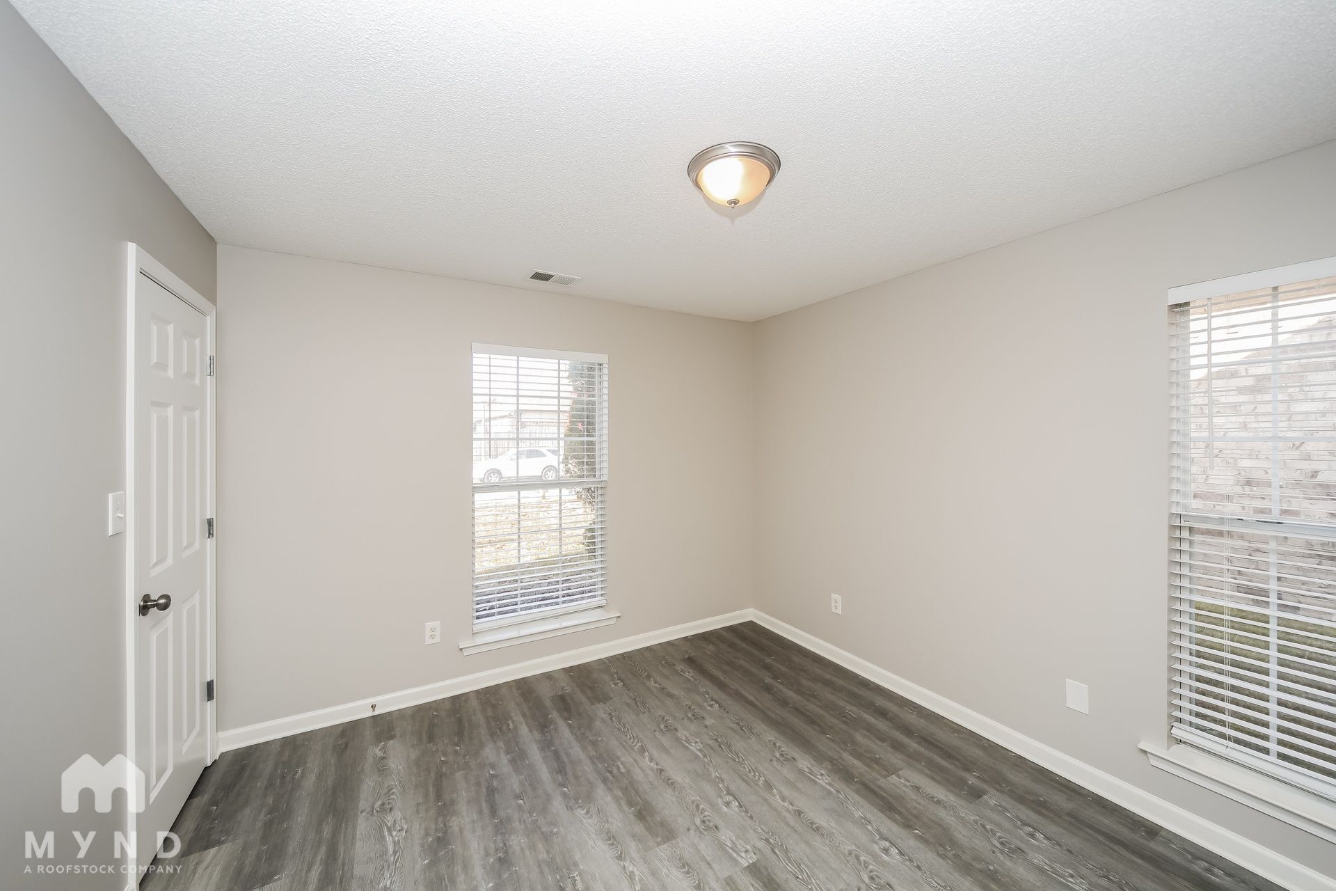 Building Photo - 2738 Old Well Cove