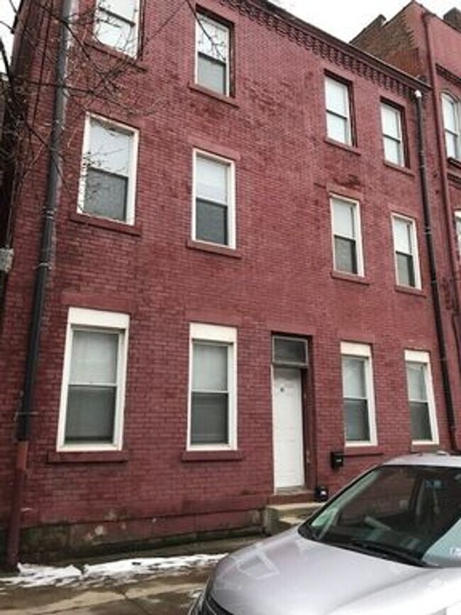 Building Photo - 90 S 22nd St